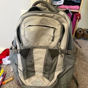NORTH FACE RECON BACKPACK -TAKING OFFERS